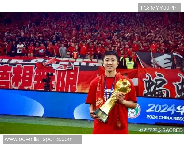 李圣龙选择留在海港B队踢球背后的原因与其他选择分析 李圣龙选择留在海港B队踢球背后的原因与其他选择分析